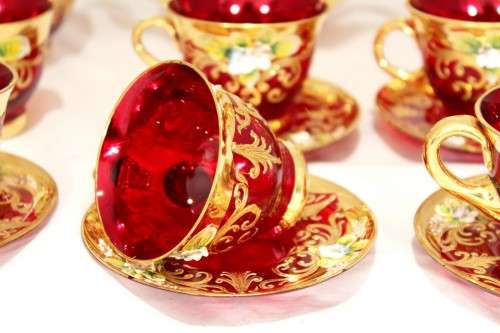 Venetian style coffee set!! - Beautiful in red - A rare magnificent set! - Low price!! - Bid Now!!!
