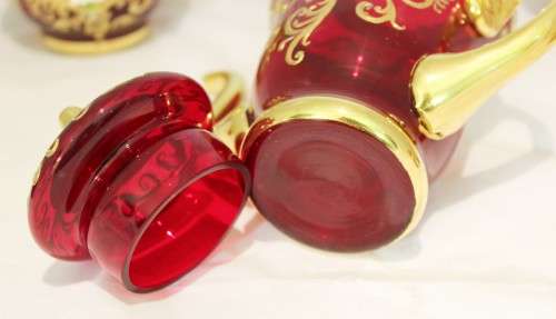 Venetian style coffee set!! - Beautiful in red - A rare magnificent set! - Low price!! - Bid Now!!!