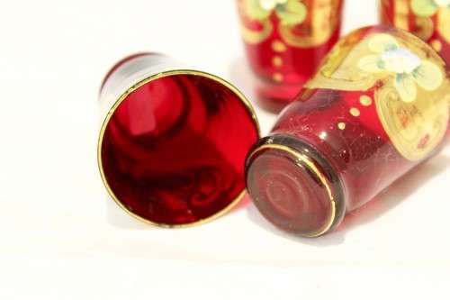 Venetian style - Red shooter glasses - A beautiful 5 piece set! - Low price!! - Bid Now!