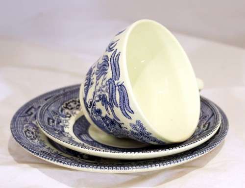 Broadhurst - Blue Willow - Trio - Blue and white - Stunning! - Bid Now!!!