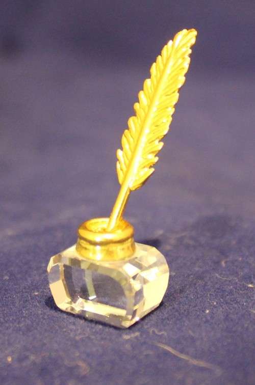 Swarovski Crystal Memories - Inkwell and quill - A magnificent little treasure!! Bid now!!