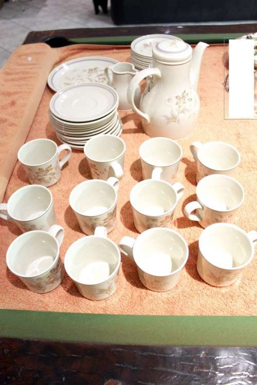 Royal Albert - Summer Fantasy - Coffee set - 12 Place - A stunner! - Bid Now!!!