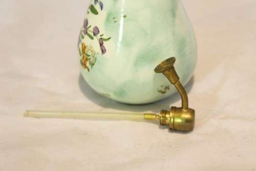 Porcelain scent bottle - Beautiful! - Bid Now!!!