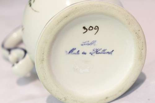 Delft  - Jug - Beautiful! - Bid Now!!!