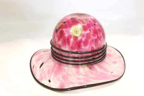 Art glass hat - Absolutely stunning!! Bid now
