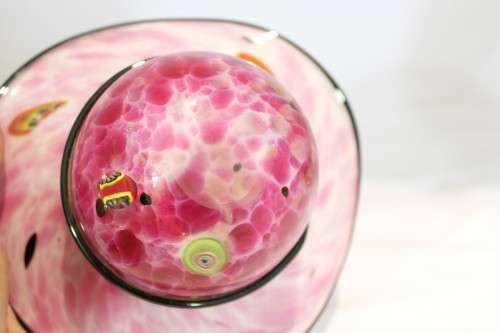 Art glass hat - Absolutely stunning!! Bid now