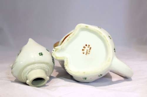 Novelty tea pot - Cat & Fish - Beautiful! - Bid Now!!!