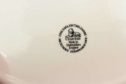 Churchill - Blue Willow - Gravy boat and saucer - Blue and white - Stunning! - Bid Now!!!