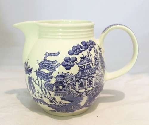 Churchill - Blue Willow - Large jug - Blue and white - Stunning! - Bid Now!!!
