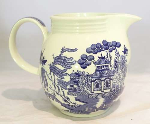 Churchill - Blue Willow - Large jug - Blue and white - Stunning! - Bid Now!!!