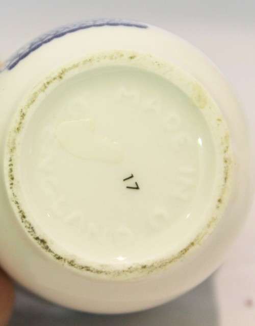 Churchill - Blue Willow - Egg coddler - Blue and white - Stunning! - Bid Now!!!