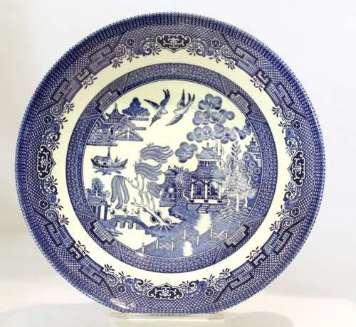 Churchill - Blue Willow - Serving bowl - Blue and white - Stunning! - Bid Now!!!