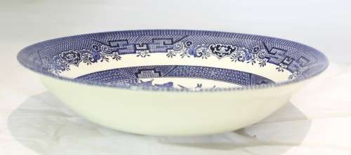 Churchill - Blue Willow - Serving bowl - Blue and white - Stunning! - Bid Now!!!