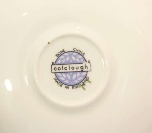 Colclough - Saucer - Beautiful! - Giveaway price!! - Bid Now!!!