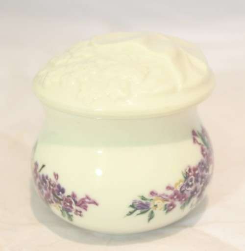 Elizabeth Arden - Southern heirlooms - Lidded trinket holder - Beautiful!!! - Bid Now!!!