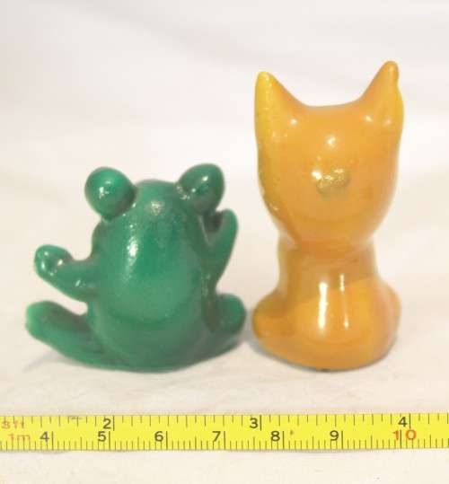 Chebbar - dog and frog