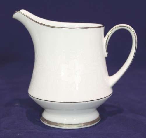 Noritake - Ranier - Lace with platinum trim - Milk jug - Stunning! - Bid Now!!!