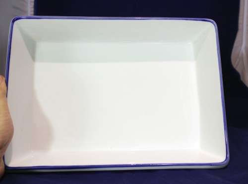 White pie dish - Beautiful! - Bid Now!!!