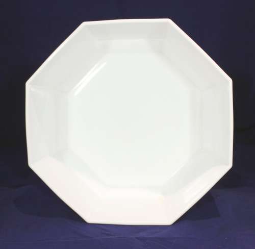 Octagonal glass bowl - Milk glass look - Beautiful! - Bid Now!!!