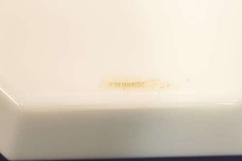 Octagonal glass bowl - Milk glass look - Beautiful! - Bid Now!!!