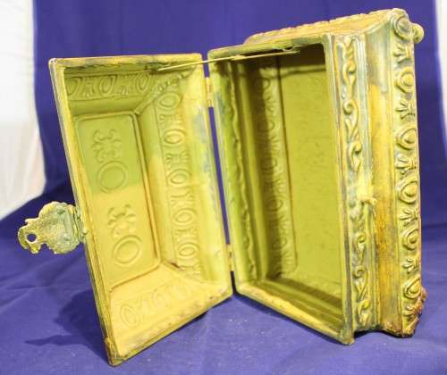 Jewelry box - A large beauty - Unique and detailed - Bid Now!!!