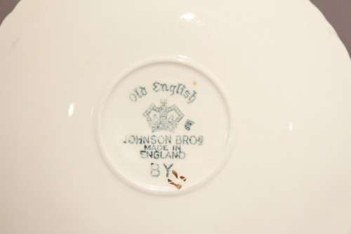 Johnson Bros. - Old English - Duo - Beautiful! - Bid Now!!!