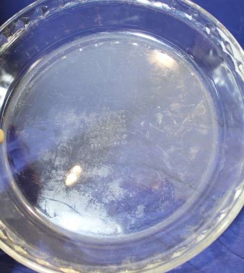 Pyrex - Pie dish - Lovely! - Bid Now!!!