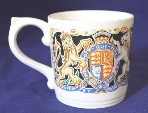 Laura Knight - King Edward VIII Coronation mug - Beautiful! - Bid Now!!!