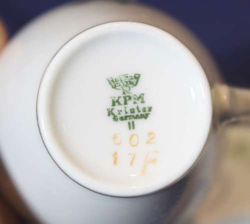 Königliche Porzellan - Manufaktur (KPM) - Krister - demitasse duo