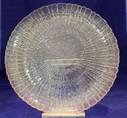 Large glass pink dinner plate - A beauty!! - Bid Now!!!