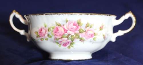Paragon - Elizabeth Rose - Soup bowl with handles - Stunning!! - Low price! - Bid now!!