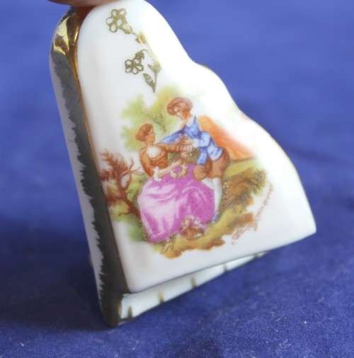 Limoges - Piano - Victorian courting couple - Beautiful!! Bid now!!
