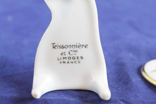 Limoges - Piano trinket holder - Rose motif - Stunning!! Bid now!!