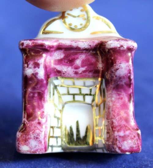 Limoges - Fireplace - Stunning piece!! - Low price!! - Bid now!!