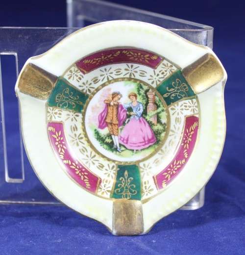 Van Hunks - Ashtray - Victorian couple - Hand painted - Beautiful! - Bid Now!!!