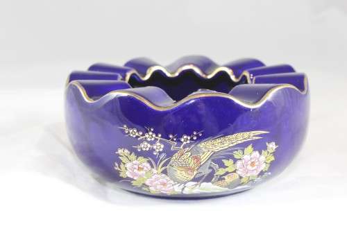 Japanese - Imperial Blue - Large ashtray - A stunner!! - Low price! - Bid now!!
