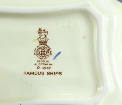 Royal Doulton - Ashtray - Famous ships - Beautiful!! - Low price! - Bid now!!