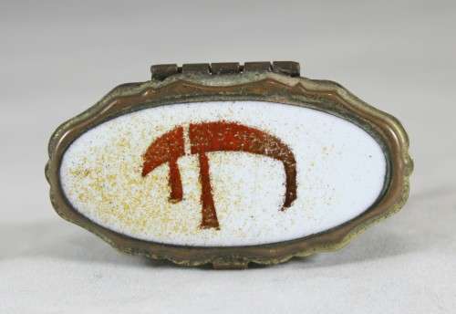 Vintage - Pill box - White with a logo / mark - Low price!! - Bid now!!