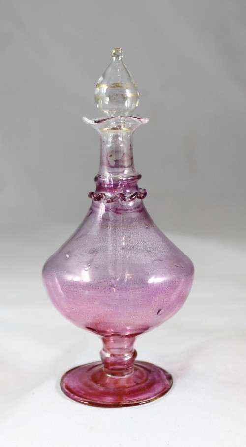 Perfume bottle - Delicate and beautiful! - Purple glass - Bid Now!!!