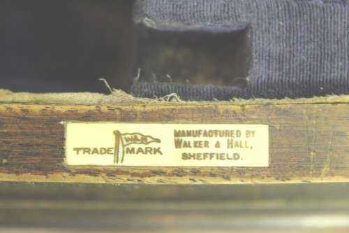 Walker and Hall - Cutlery canteen - Empty wooden box - A beauty! - Act fast! - Bid Now!!!