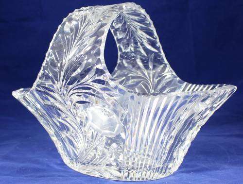 Rose Deep Cut Basket - Absolutely Stunning!! - Bid Now!