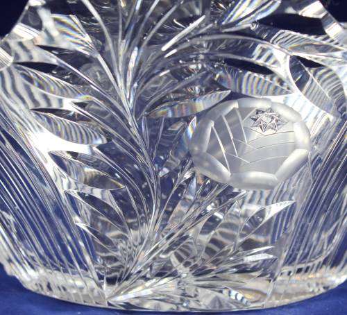 Rose Deep Cut Basket - Absolutely Stunning!! - Bid Now!