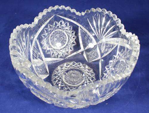 Deep Cut Crystal Glass - Bowl - Absolutely Stunning!! - Bid Now!