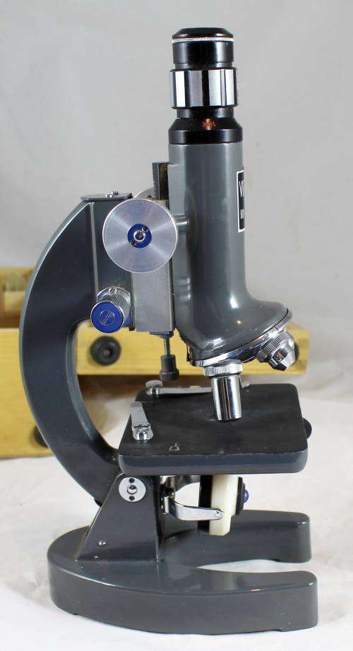 Microscope - Gorgeous!! - Bid Now!!!