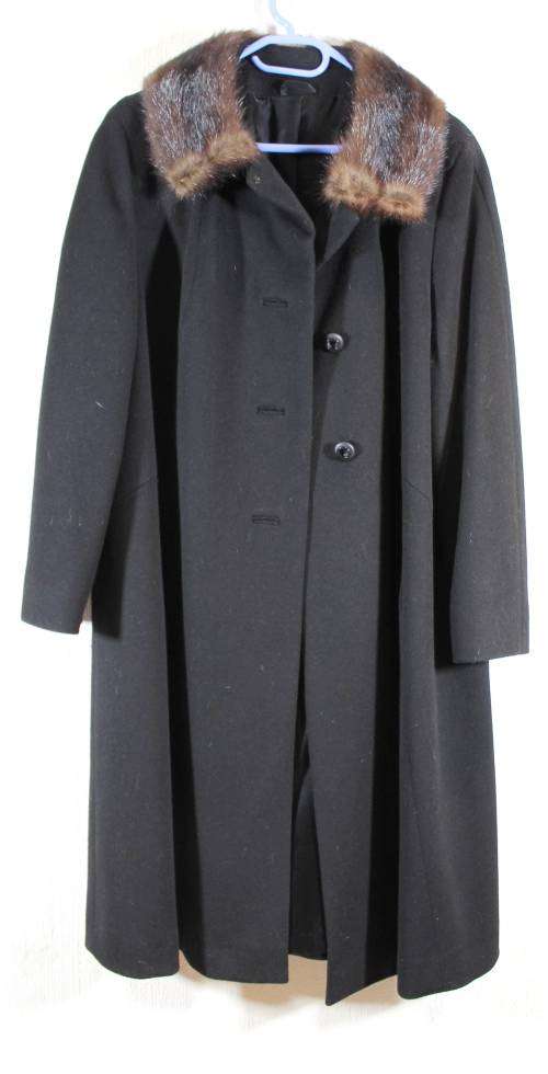 Luxury Broad Cloth - Vintage Ladies Jacket - Gorgeous!! - Bid Now!!!