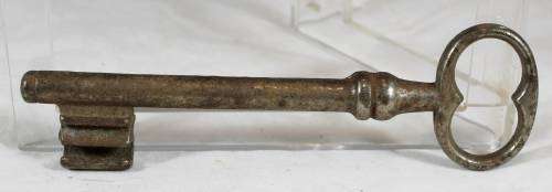 Old Keys - Beautiful!! - Bid Now!!!