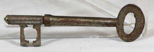 Old Keys - Beautiful!! - Bid Now!!!