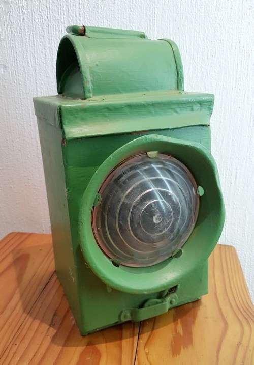 Signal Lamp - Beautiful!! - Bid Now!!!