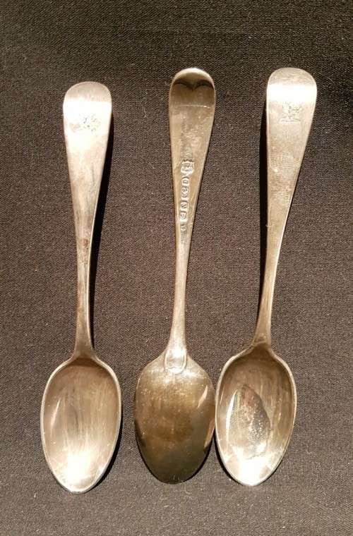 Silver Egg Set - 552 Silver Plate - Stunning!! - Bid Now!!!