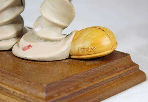 Clown Pulling a Rabbit out of a Hat - Italy - Beautiful!! - Bid Now!